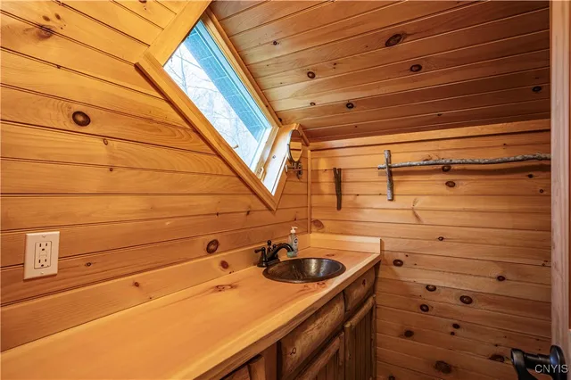 $499,900 | 143 Pawnee Drive West, Webb, NY 13420