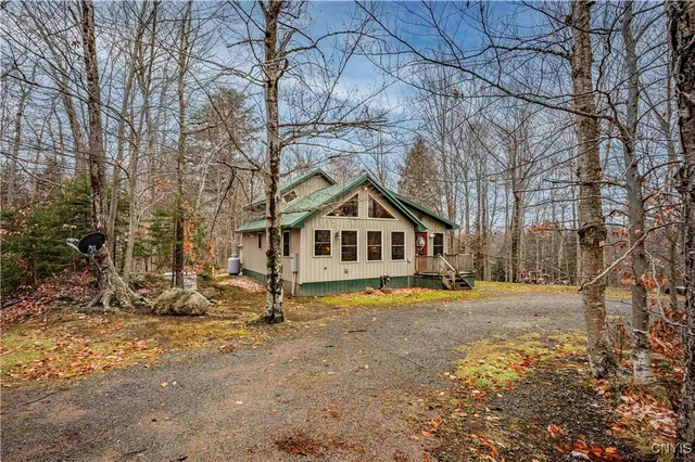 $499,900 | 143 Pawnee Drive West, Webb, NY 13420