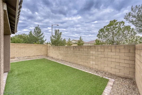 $2,275 | 10426 Mount Charleston Avenue, Las Vegas, NV 89166