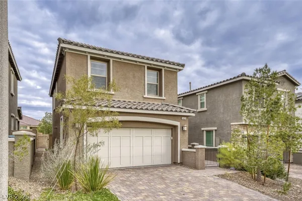 $2,275 | 10426 Mount Charleston Avenue, Las Vegas, NV 89166