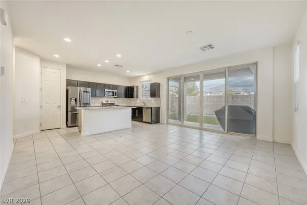 $2,275 | 10426 Mount Charleston Avenue, Las Vegas, NV 89166