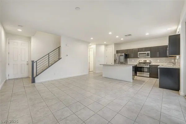 $2,275 | 10426 Mount Charleston Avenue, Las Vegas, NV 89166