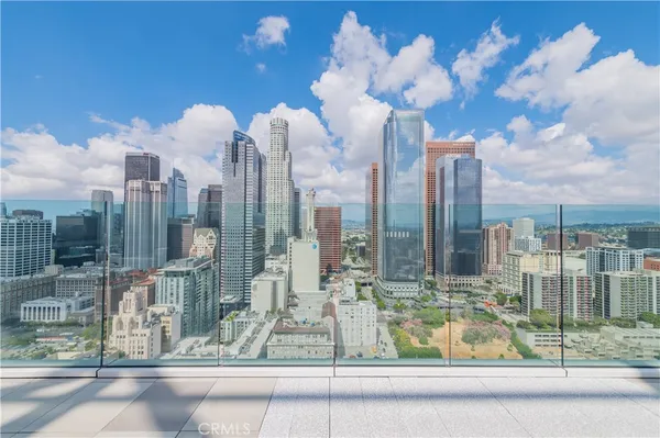 $3,700 | 400 South Broadway, Unit 1803, Los Angeles, CA 90013