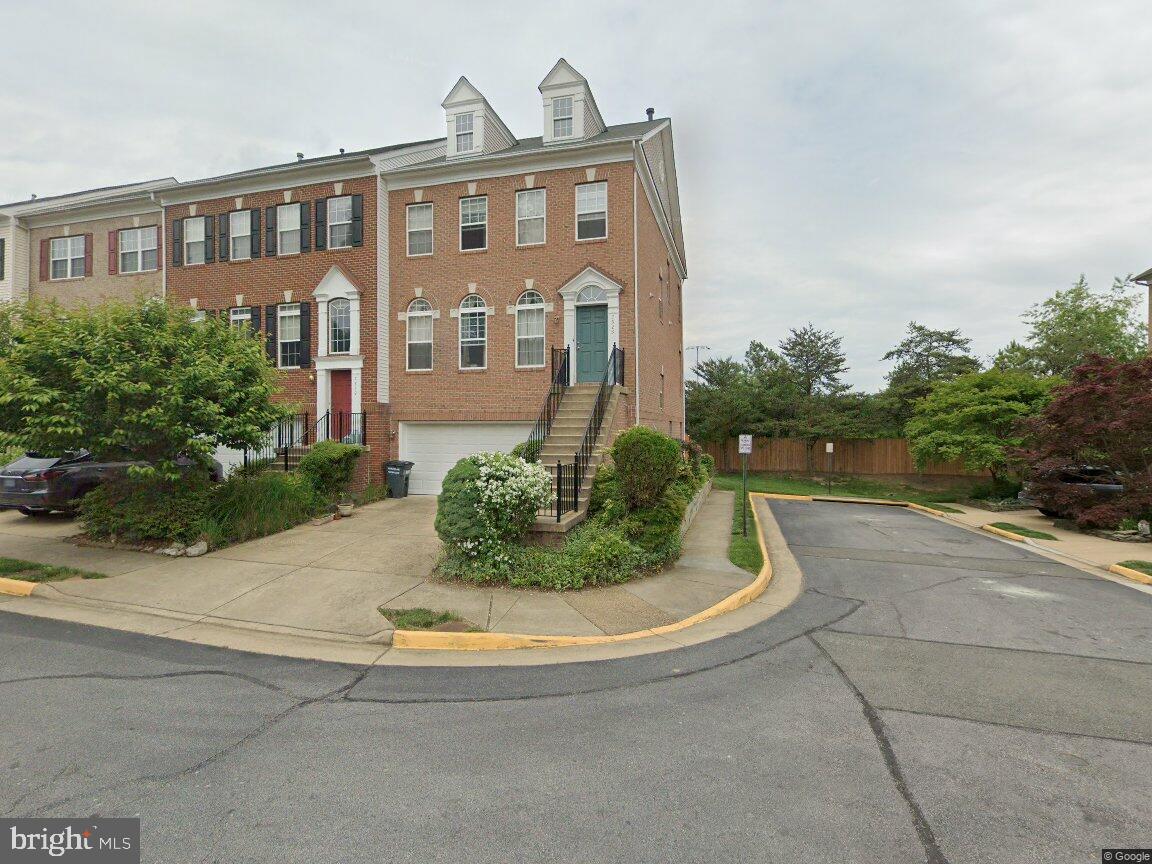 7323 Oldham Leeds Way Springfield, VA 22150 - Photo 1 of 27 Gallery Image 1