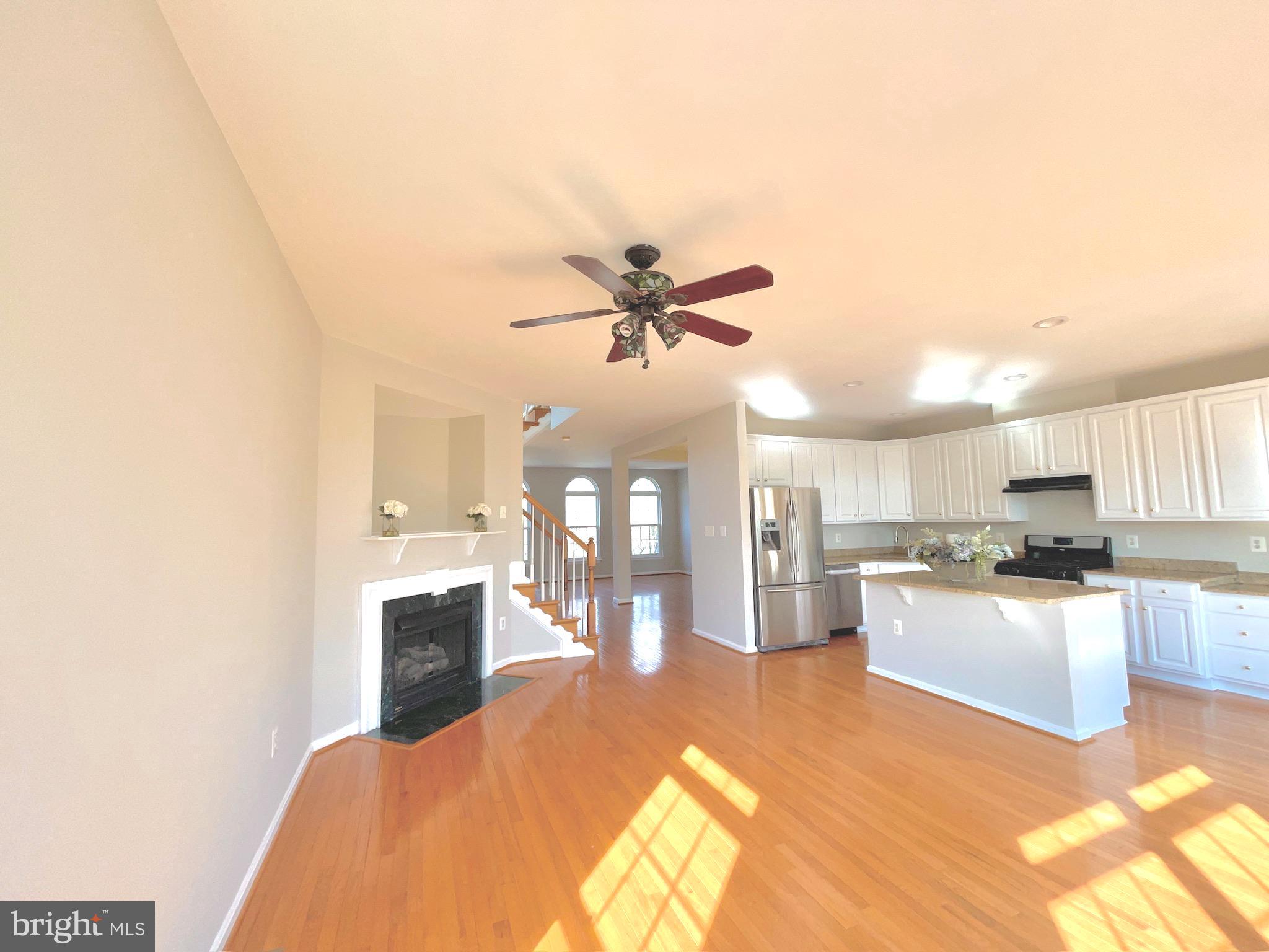 7323 Oldham Leeds Way Springfield, VA 22150 - Photo 6 of 27 Family Room and Breakfast Room