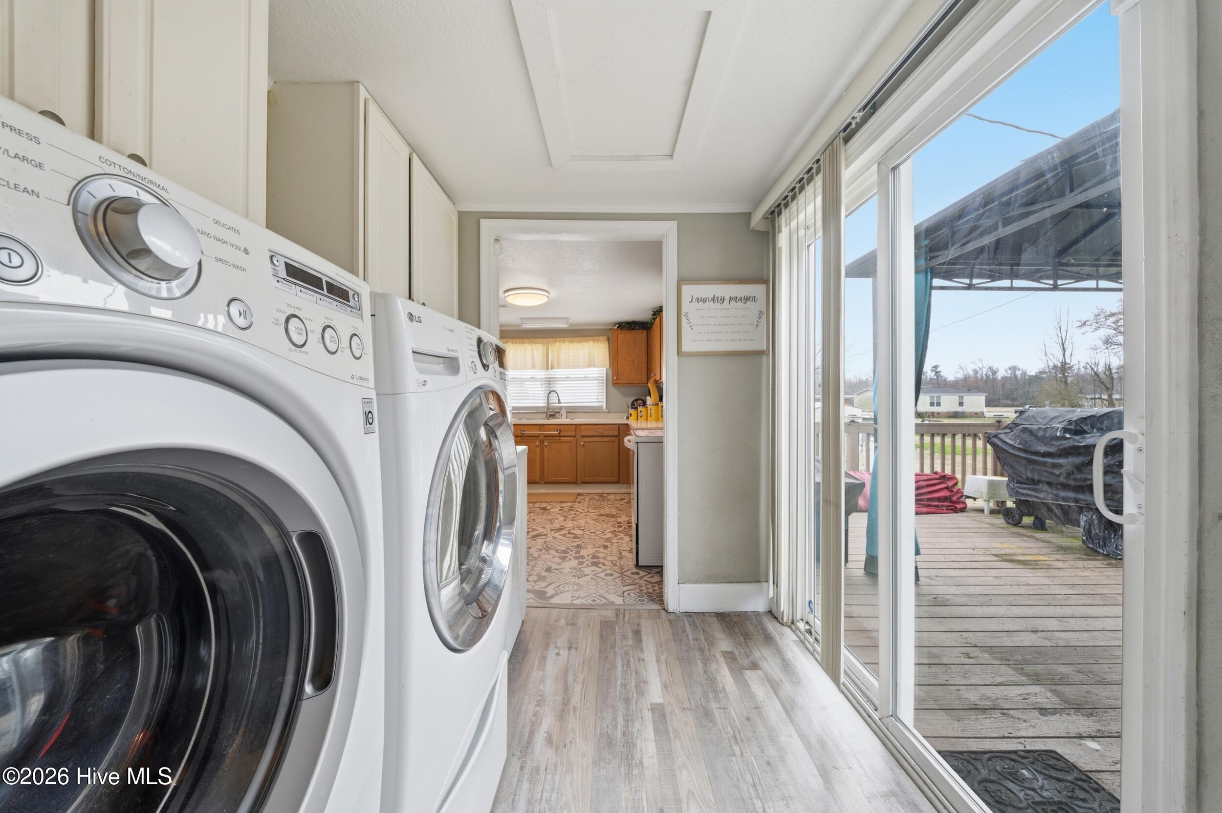 925 Sandy Ridge Road, Unit B Tyner, NC 27980 - Photo 12 of 30 Laundry