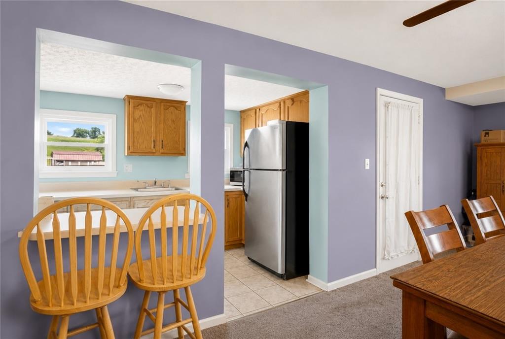 6 Dry Ridge Road West Alexander, PA 15376 - Photo 10 of 32 Counter seating