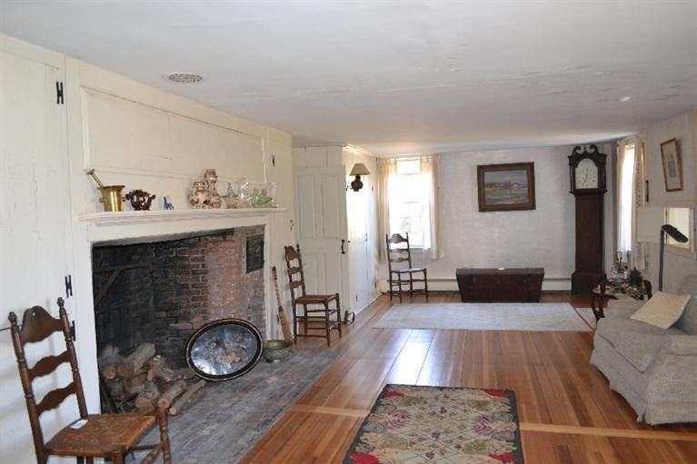 105 Spring Hill Road East Sandwich, MA 02537 - Photo 9 of 33 a living room with furniture and wooden floor