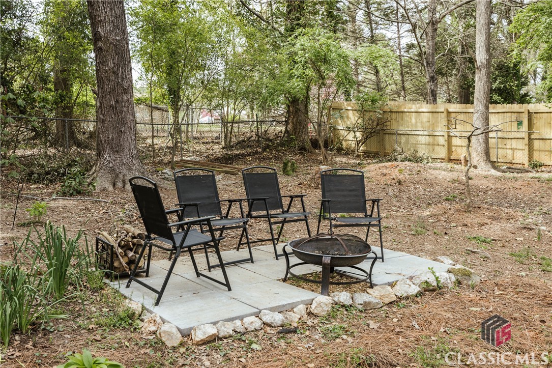 221 Cherokee Ridge Athens, GA 30606 - Photo 10 of 51
