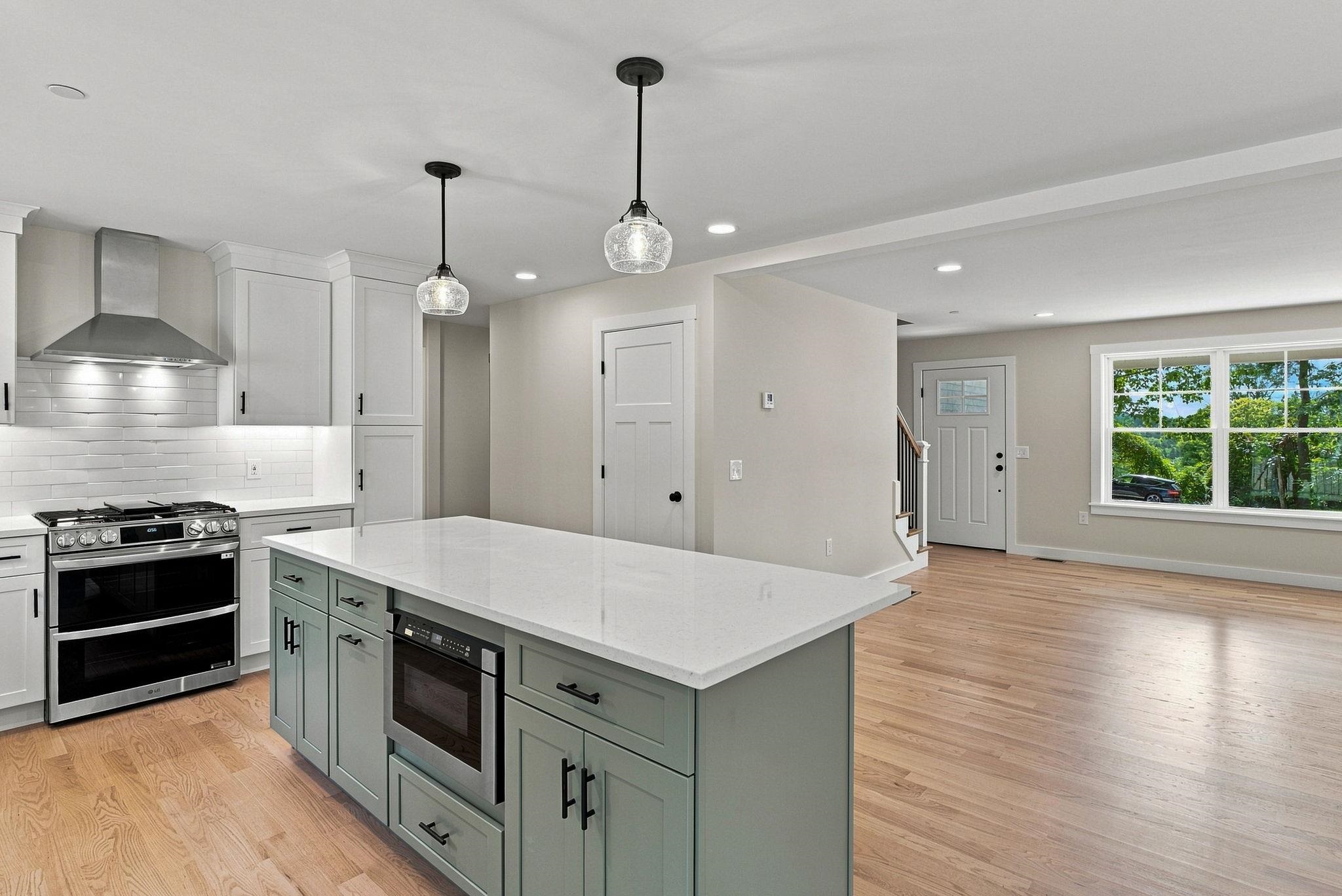 264 Colburn Road New Boston, NH 03070 - Photo 11 of 40 Gallery Image 11