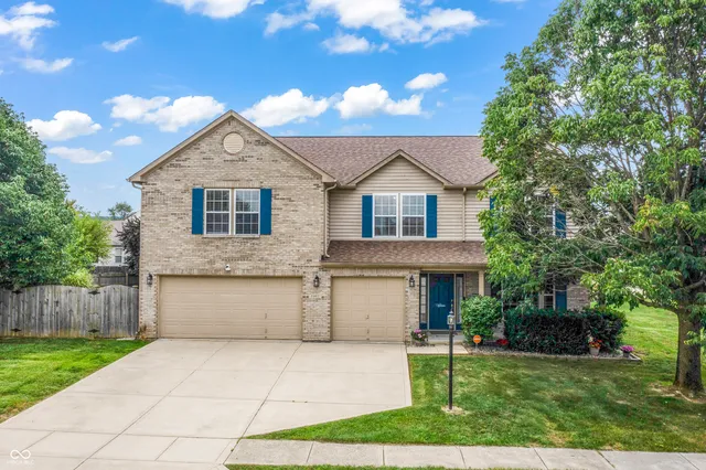 $395,000 | 6467 West Deer Crossing Boulevard, McCordsville, IN 46055