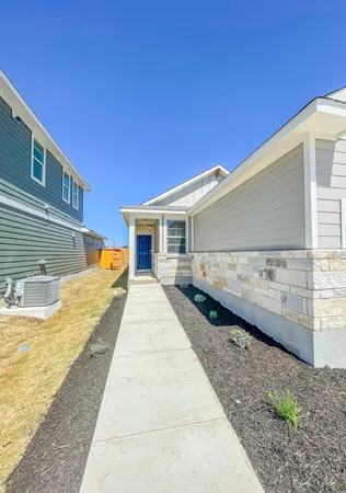 $1,750 | 465 Unforgiven Lane, Jarrell, TX 76537