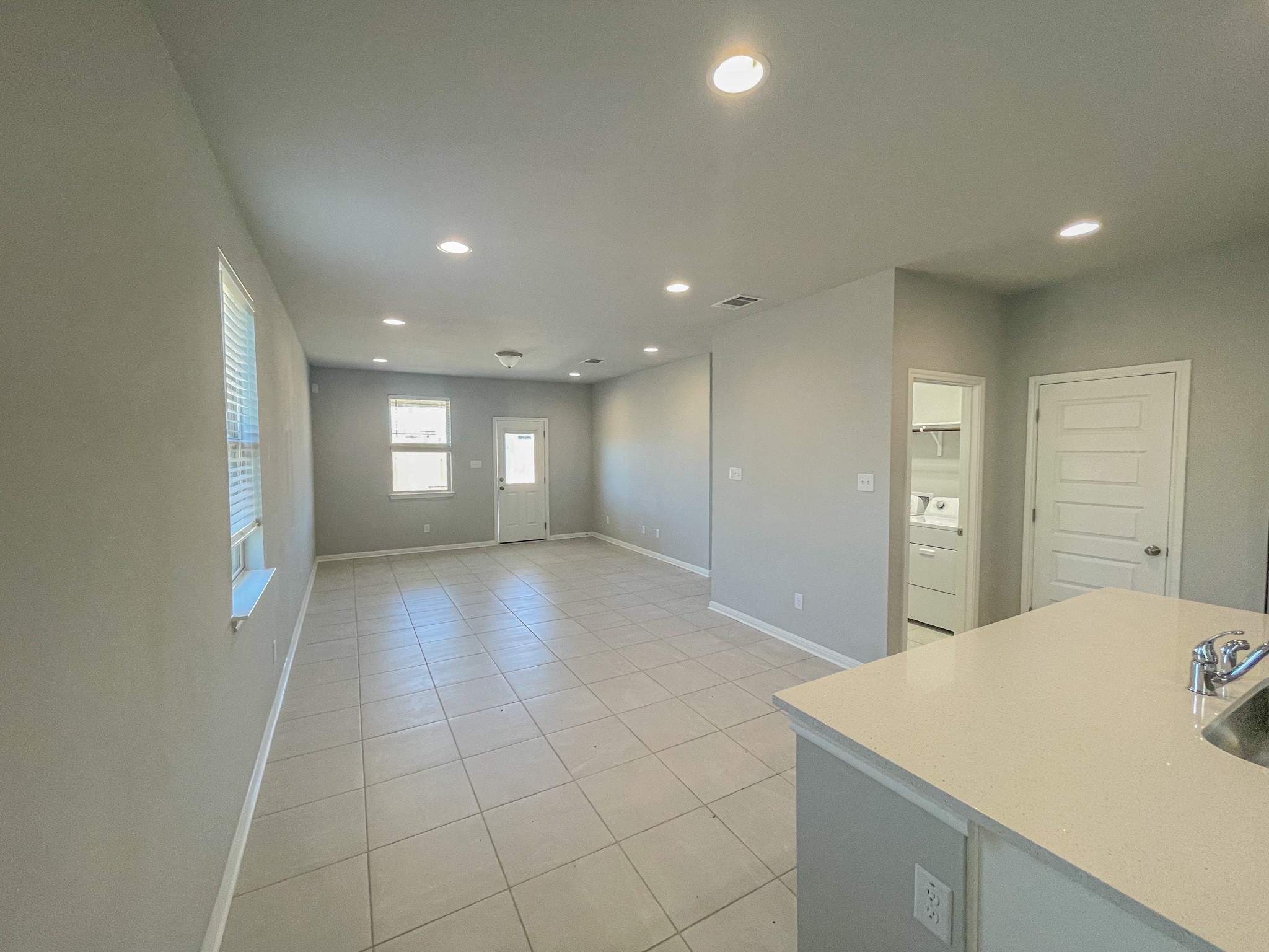 465 Unforgiven Lane Jarrell, TX 76537 - Photo 5 of 21