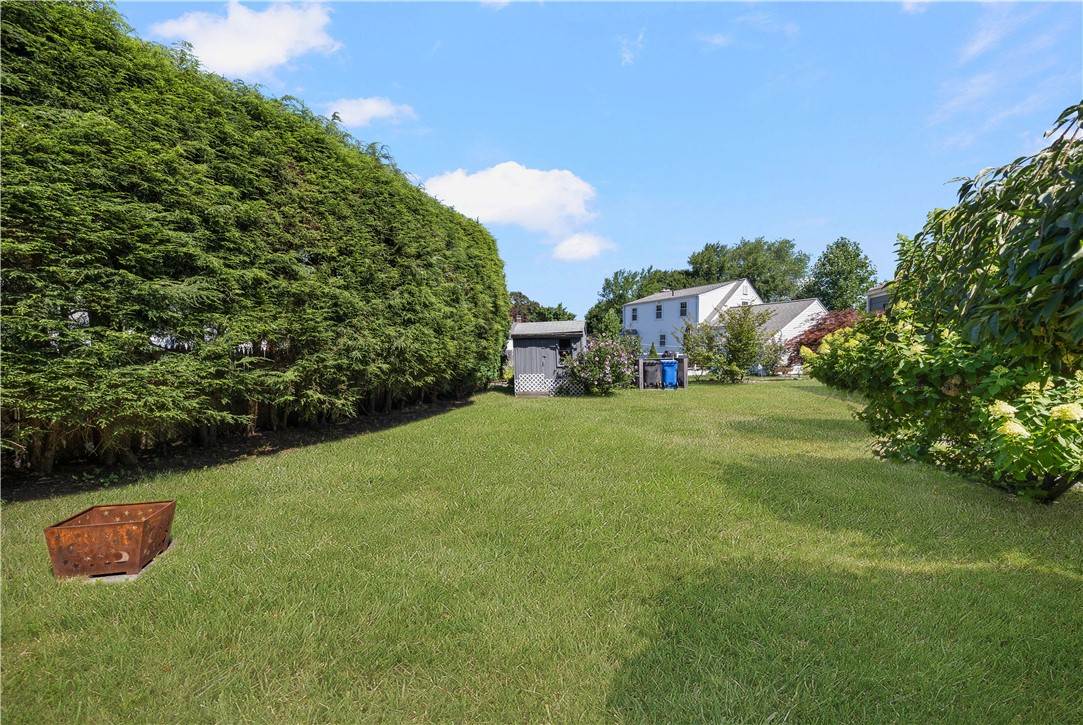 29 Juniper Drive Cranston, RI 02920 - Photo 33 of 38