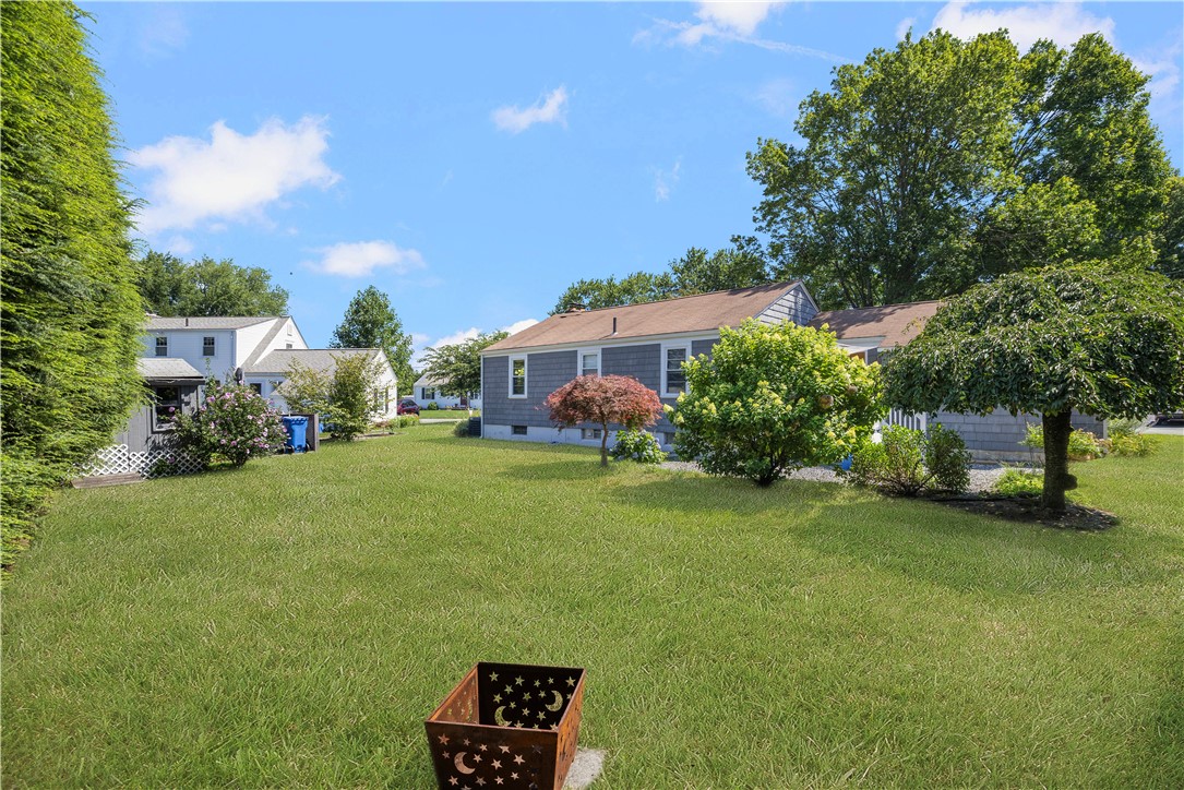 29 Juniper Drive Cranston, RI 02920 - Photo 34 of 38