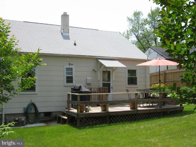 1010 St Albans Road Baltimore, MD 21239 - Photo 7 of 30 Exterior (Rear)