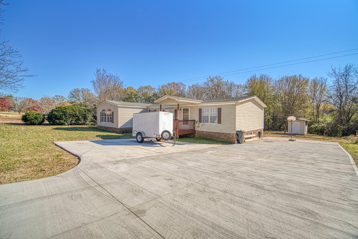 331 Irby Road Spartanburg, SC 29301 - Photo 3 of 35 Gallery Image 3