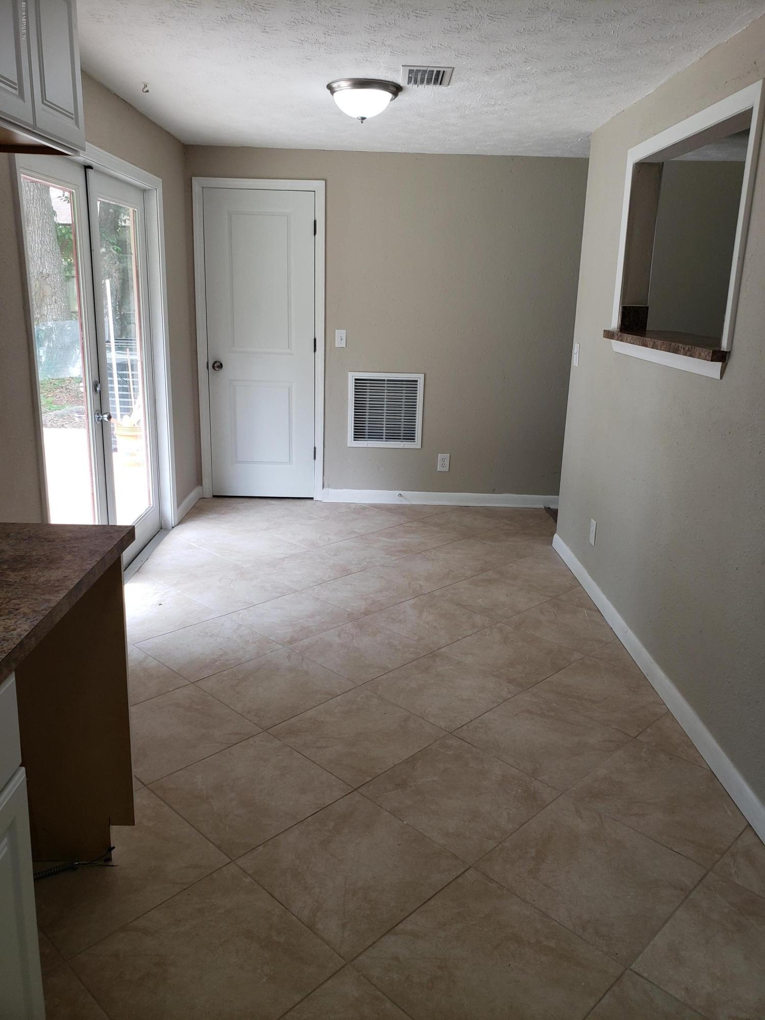2116 Leonid Road Jacksonville, FL 32218 - Photo 18 of 25 20190417_112156
