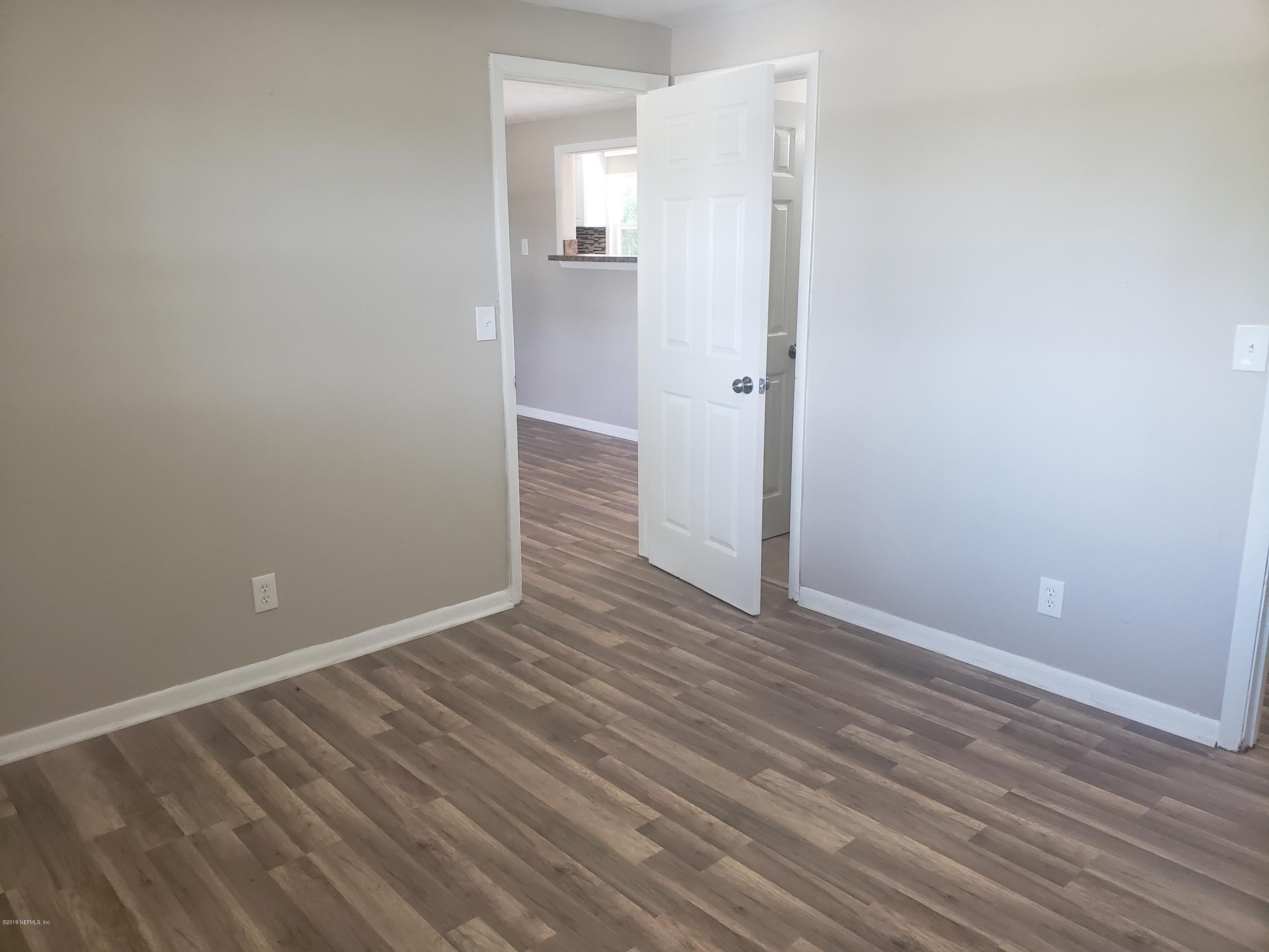 2116 Leonid Road Jacksonville, FL 32218 - Photo 8 of 25 20190418_134820