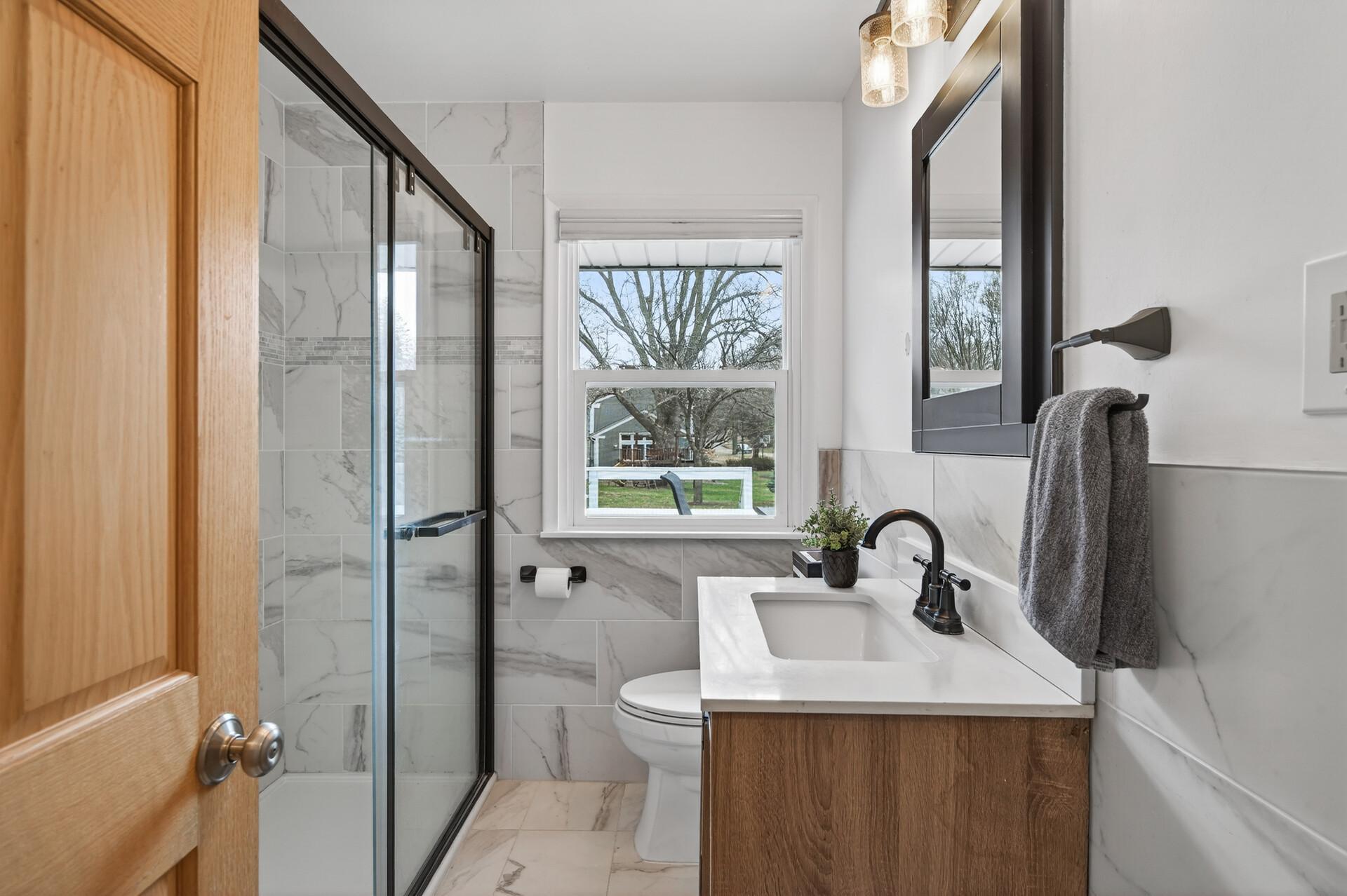 14712 Oakwood Road Minnetonka, MN 55345 - Photo 13 of 34
