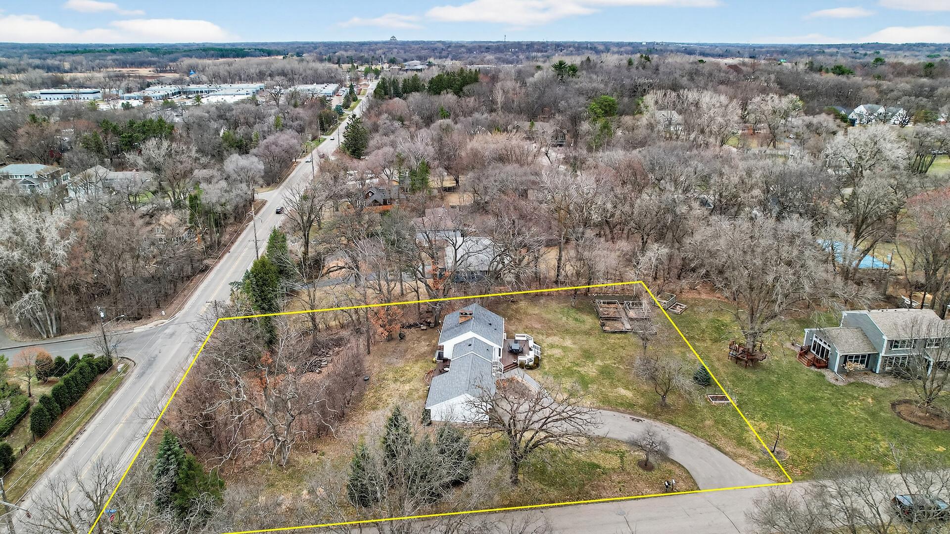 14712 Oakwood Road Minnetonka, MN 55345 - Photo 18 of 34