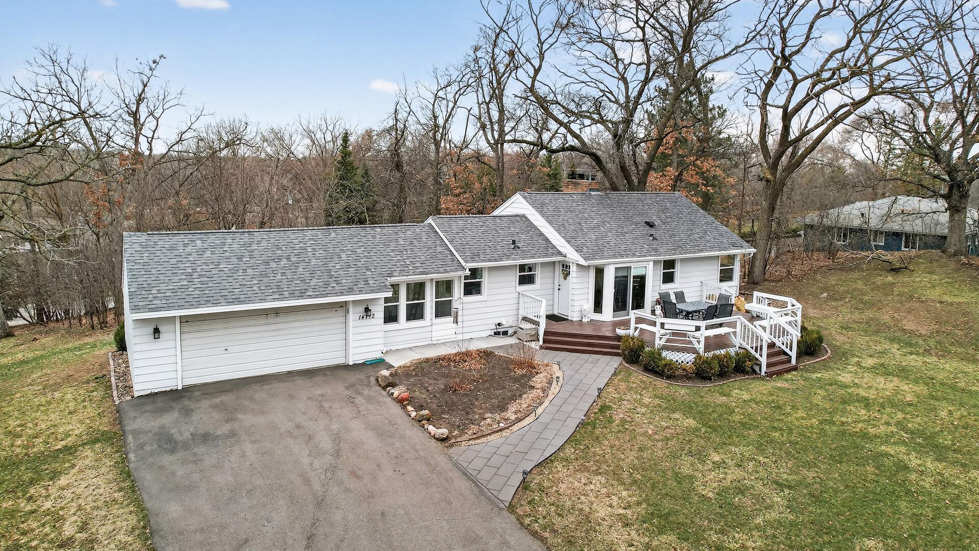 14712 Oakwood Road Minnetonka, MN 55345 - Photo 24 of 34