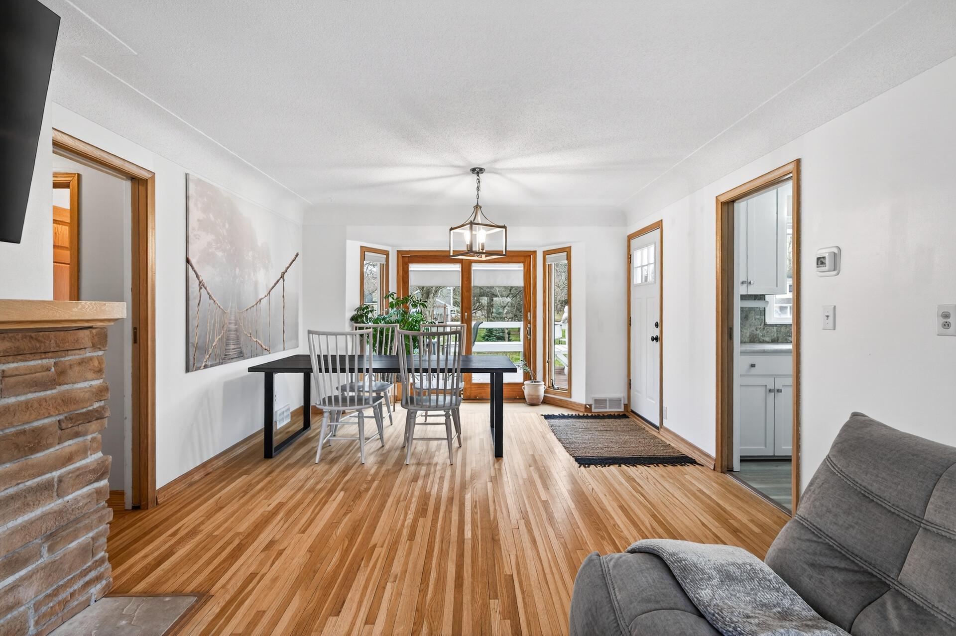 14712 Oakwood Road Minnetonka, MN 55345 - Photo 4 of 34