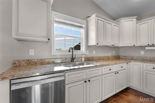 $355,000 | 1422 Discovery Court, Jackson, MO 63755