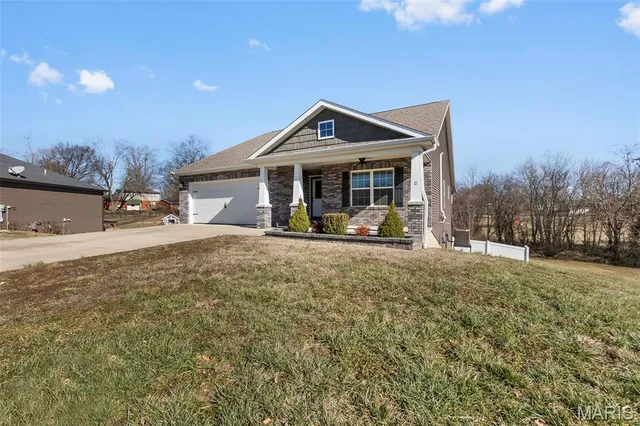 $355,000 | 1422 Discovery Court, Jackson, MO 63755
