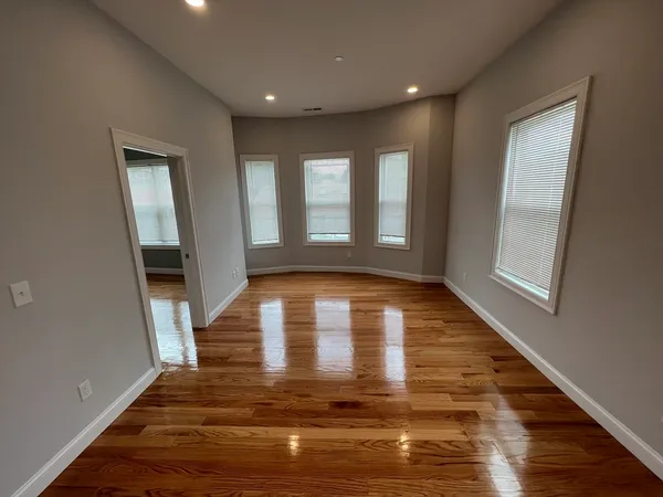 $5,300 | 126 Cross Street, Unit 6, Somerville, MA 02145