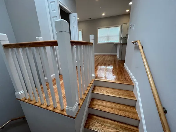 $5,300 | 126 Cross Street, Unit 6, Somerville, MA 02145