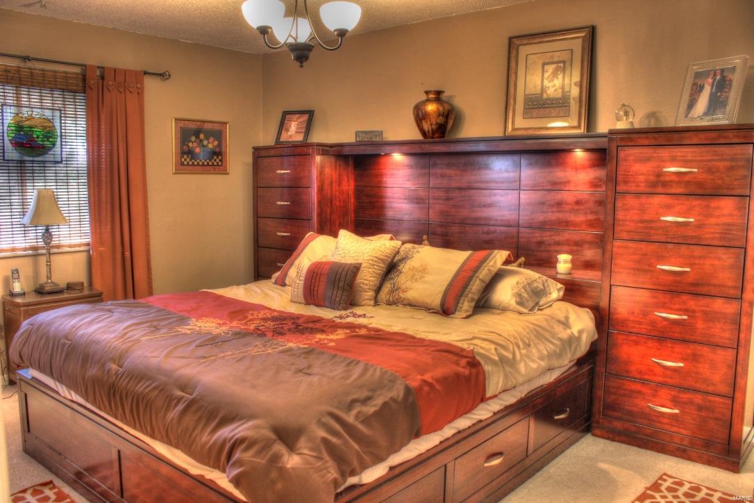732 Claygate Court Ballwin, MO 63021 - Photo 13 of 23 Gallery Image 13