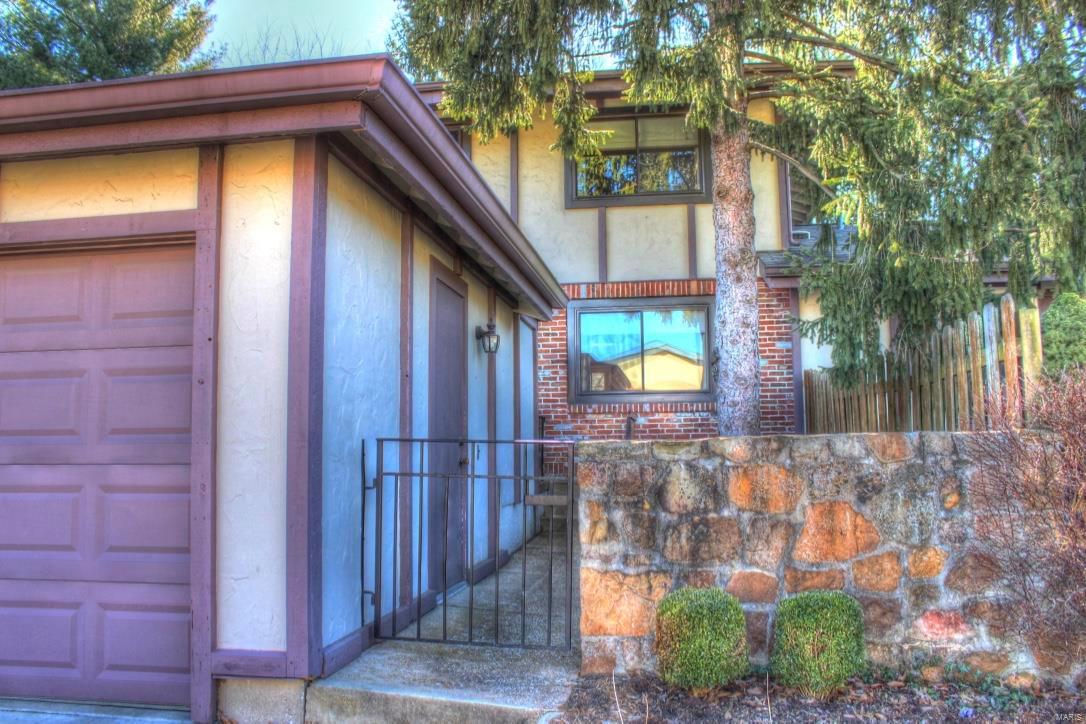 732 Claygate Court Ballwin, MO 63021 - Photo 2 of 23 Gallery Image 2