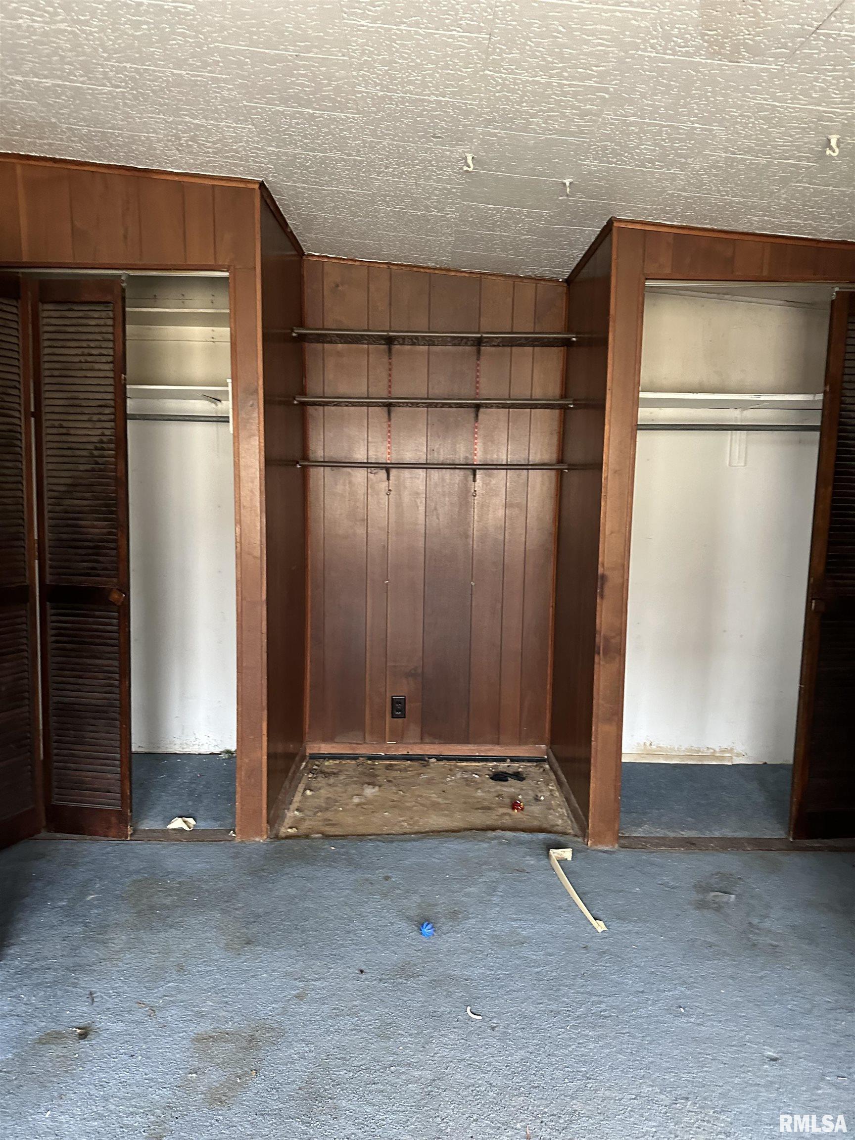 569 Custer Place Canton, IL 61520 - Photo 8 of 9