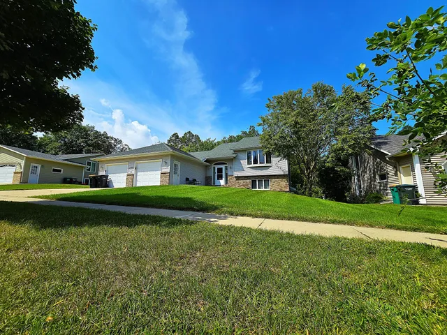 $389,900 | 1703 20th Avenue Northeast, Rochester, MN 55906