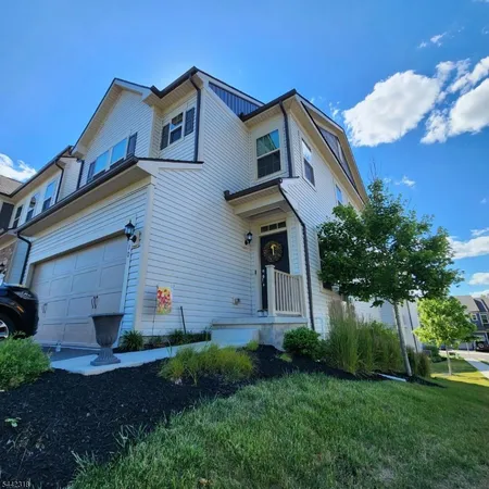 $889,000 | 10 Golden Rod Drive, Warren, NJ 07059
