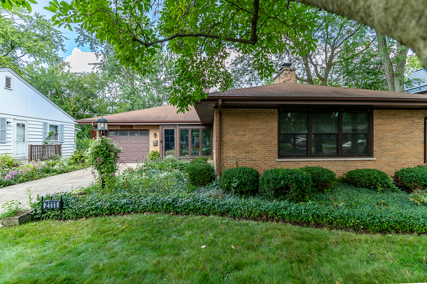 2111 Collett Lane Flossmoor, IL 60422 - Photo 3 of 32