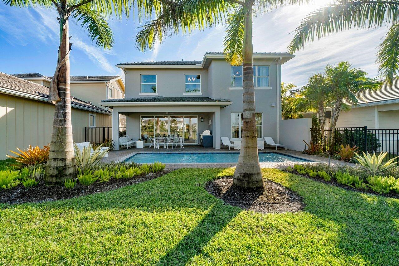 19227 Rolling Acrs Road Loxahatchee, FL 33470 - Photo 37 of 39 Backyard View