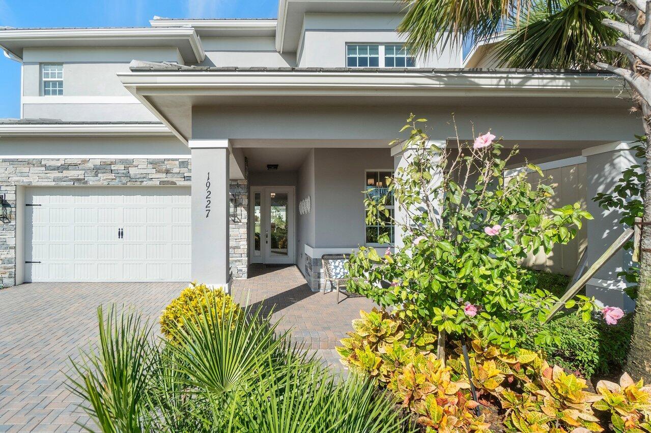 19227 Rolling Acrs Road Loxahatchee, FL 33470 - Photo 4 of 39 Front View Entrance