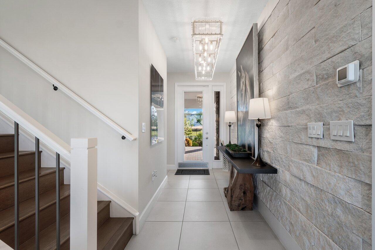 19227 Rolling Acrs Road Loxahatchee, FL 33470 - Photo 5 of 39 Foyer View