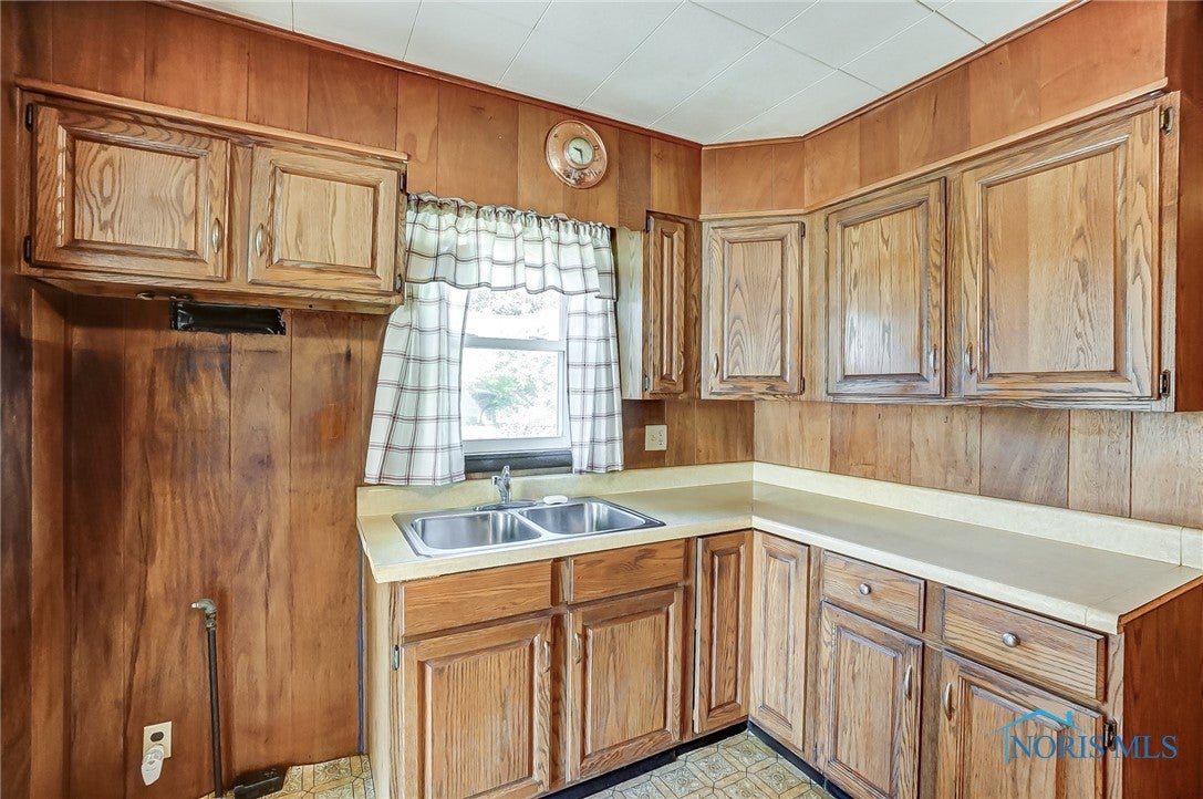 620 Sand Ridge Road Bowling Green, OH 43402 - Photo 9 of 30 Gallery Image 9