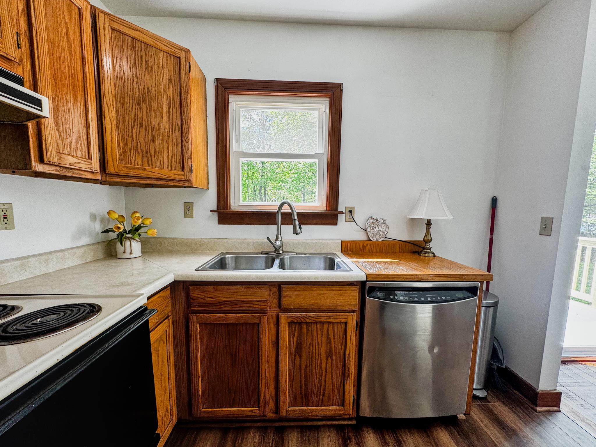 935 Gage Street Bennington, VT 05201 - Photo 15 of 44