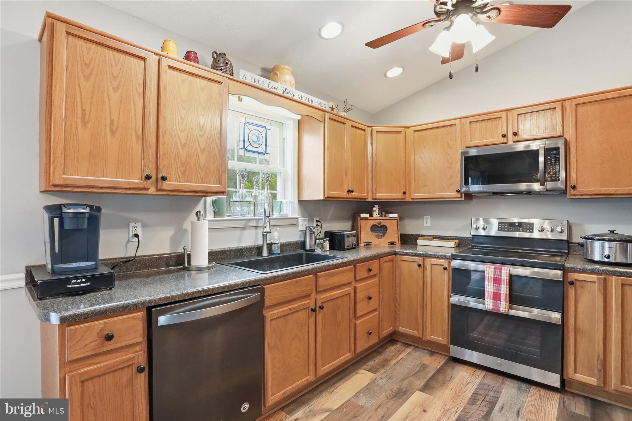 1441 Country Brook Road Toms Brook, VA 22660 - Photo 11 of 45 Stainless steel appliances