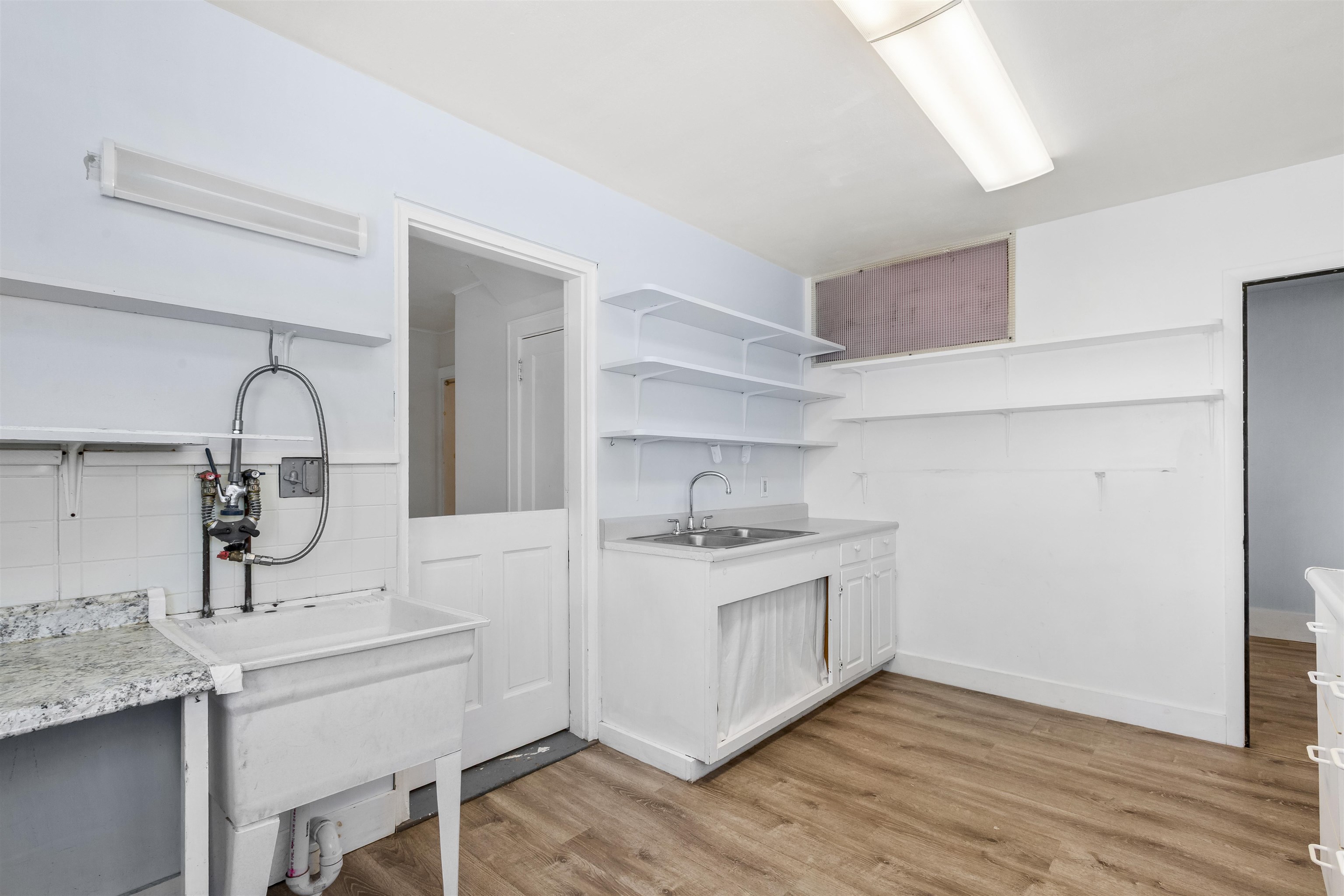 318 North Street Bennington, VT 05201 - Photo 11 of 32