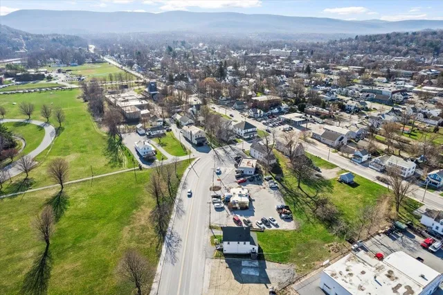 $295,000 | 318 North Street, Bennington, VT 05201