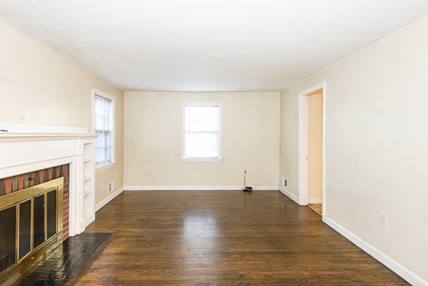 150 Reservoir Road Quincy, MA 02170 - Photo 4 of 29 Gallery Image 4