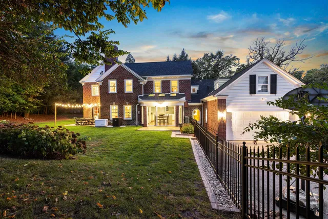 $699,900 | 3505 Brookview Road, Rockford, IL 61107