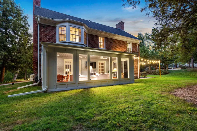 $699,900 | 3505 Brookview Road, Rockford, IL 61107