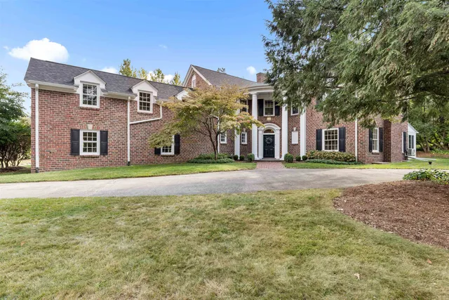 $699,900 | 3505 Brookview Road, Rockford, IL 61107