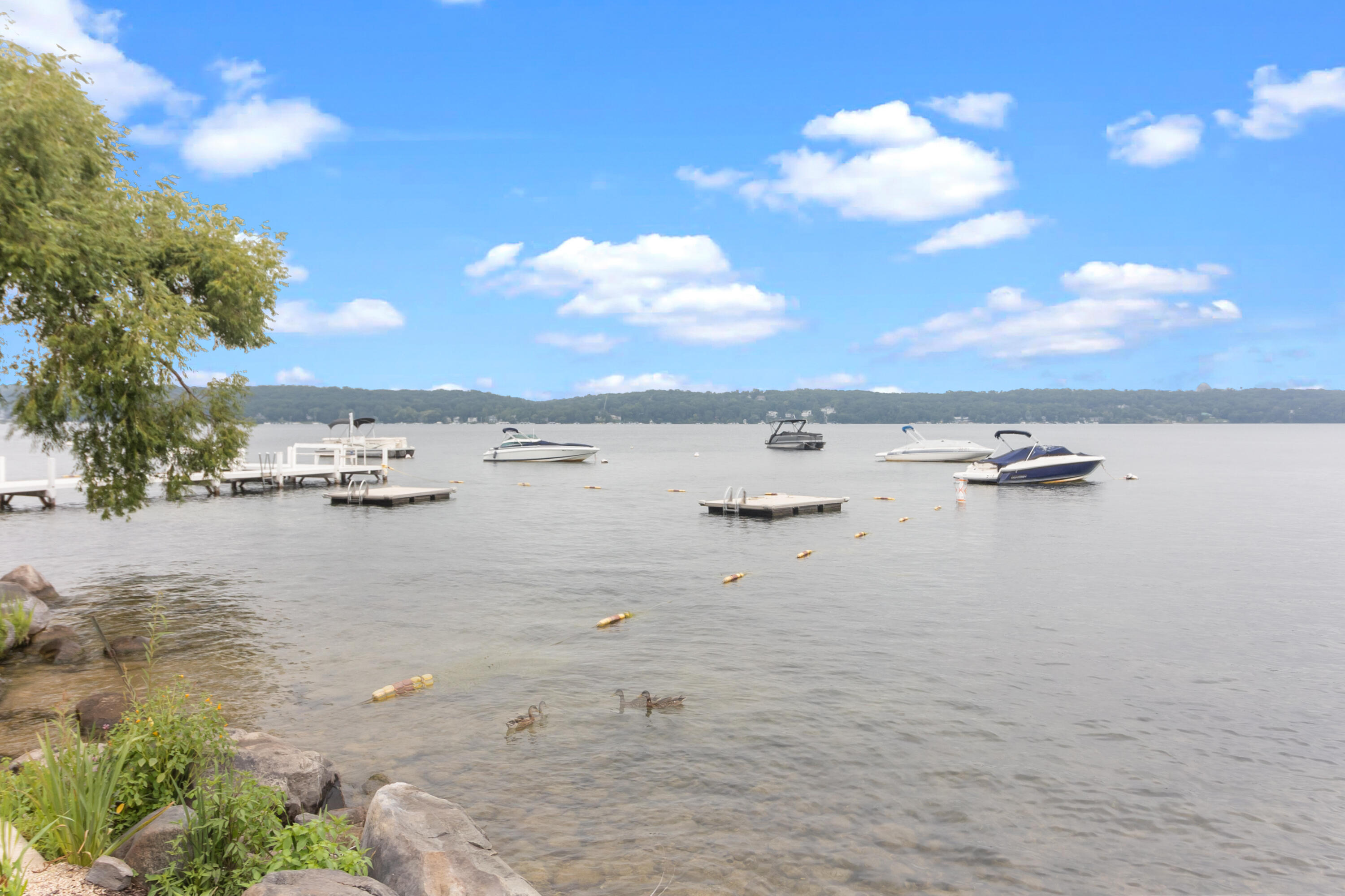 404 Deerpath West, Unit D Fontana, WI 53125 - Photo 21 of 28 CC7